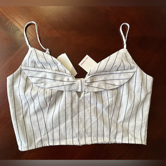 New re: named Striped Bow Detail Crop Top size S - Picture 1 of 6
